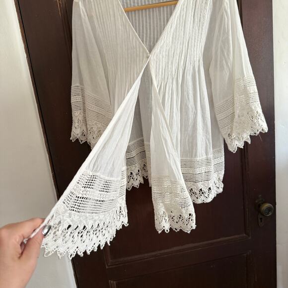 Boho White Cotton Pintuck Lace Trim Flyaway Wide Sleeve Blouse | Extra Large - Picture 3 of 5
